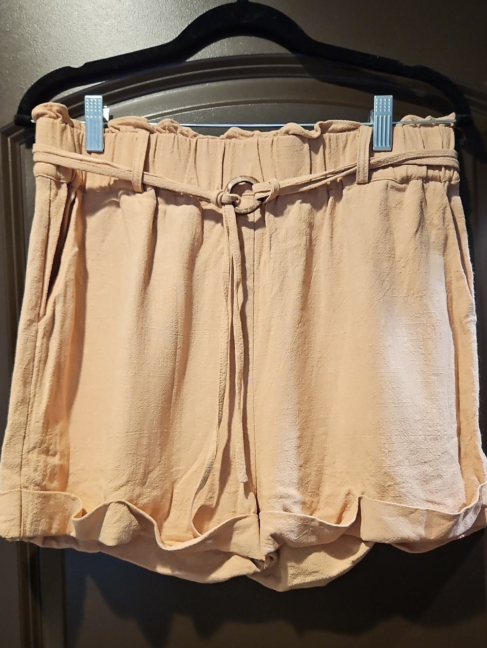 Beige Linen Cotton Blend Scalloped Hem Shorts with Belt,